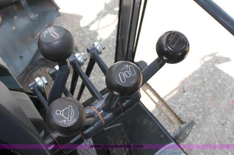 image for item K8959 2010 John Deere 672G motor grader