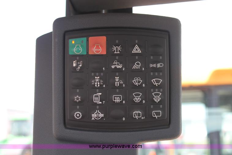 image for item K8959 2010 John Deere 672G motor grader