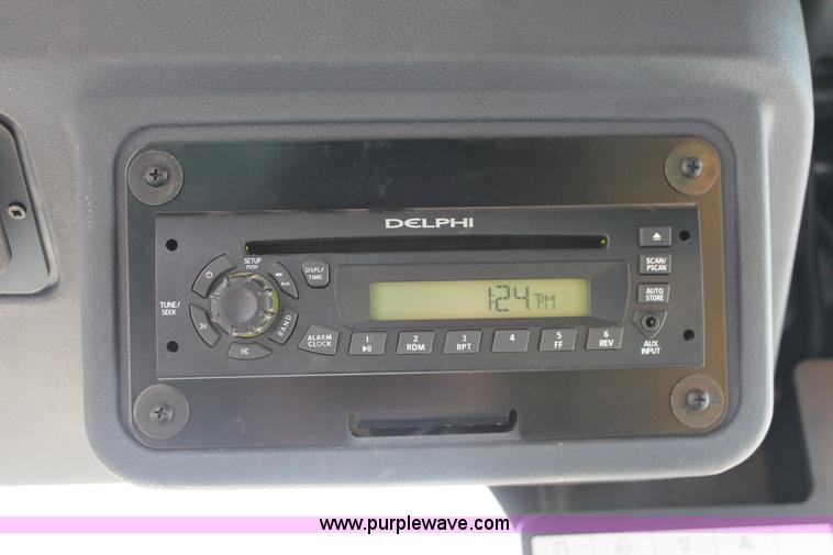 image for item K8959 2010 John Deere 672G motor grader