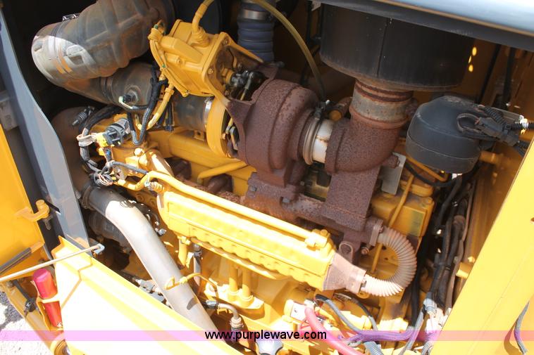 image for item K8959 2010 John Deere 672G motor grader