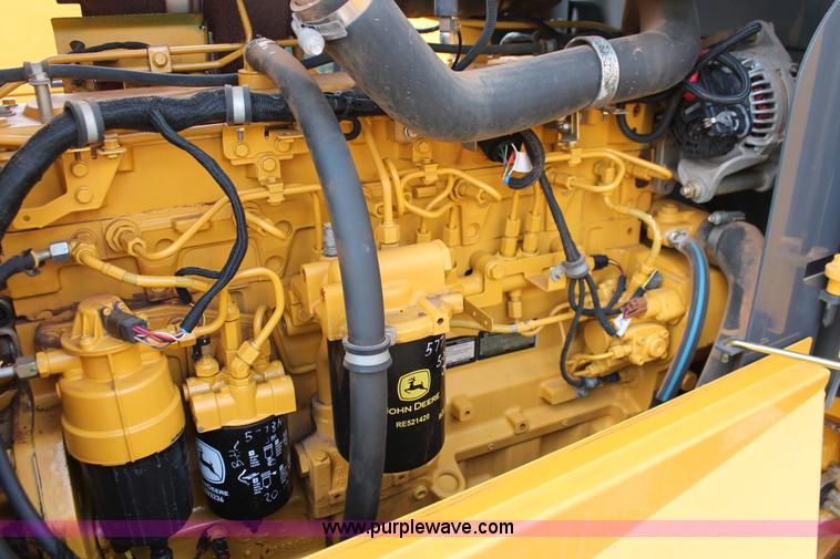 image for item K8959 2010 John Deere 672G motor grader