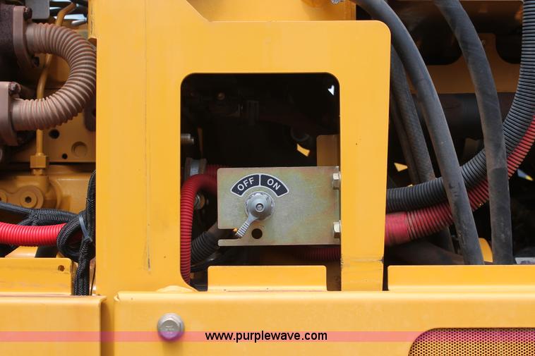 image for item K8959 2010 John Deere 672G motor grader