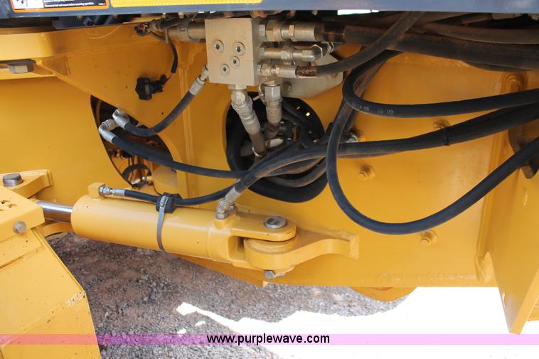 image for item K8959 2010 John Deere 672G motor grader