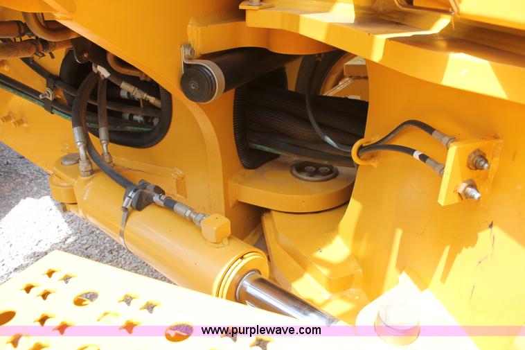 image for item K8959 2010 John Deere 672G motor grader