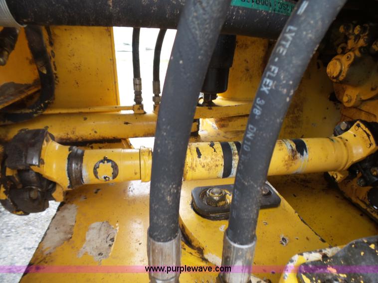 image for item L2000 New Holland 130TC wheel loader