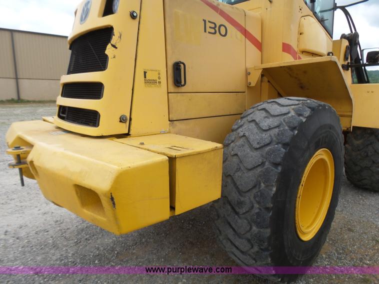 image for item L2000 New Holland 130TC wheel loader