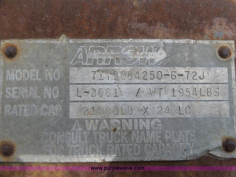 image for item L2000 New Holland 130TC wheel loader