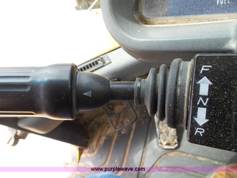 image for item L2000 New Holland 130TC wheel loader