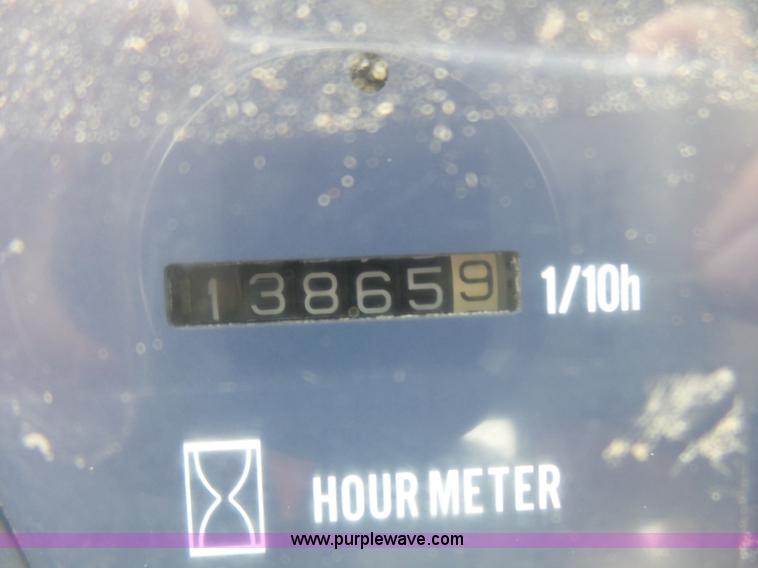 image for item L2000 New Holland 130TC wheel loader