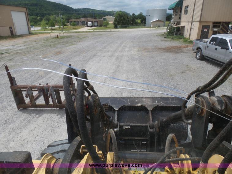 image for item L2000 New Holland 130TC wheel loader