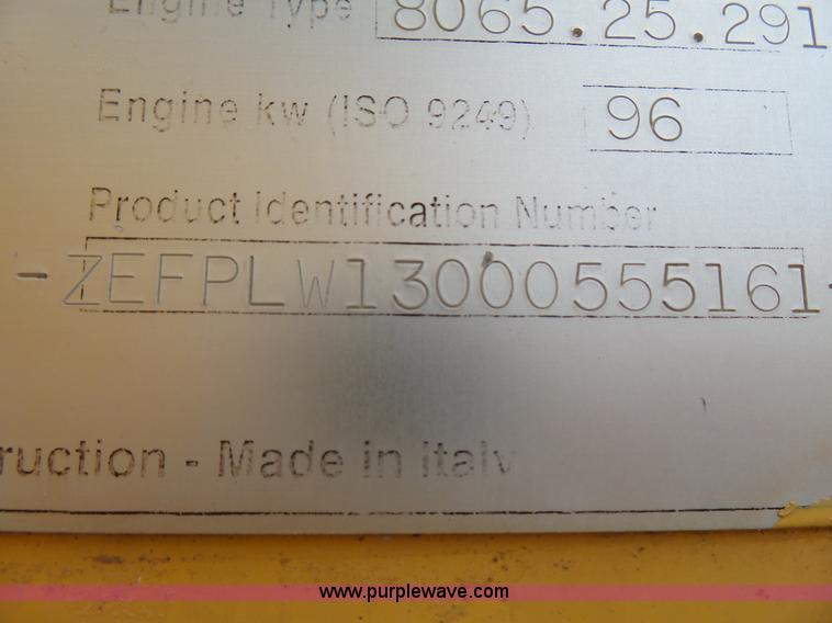 image for item L2000 New Holland 130TC wheel loader