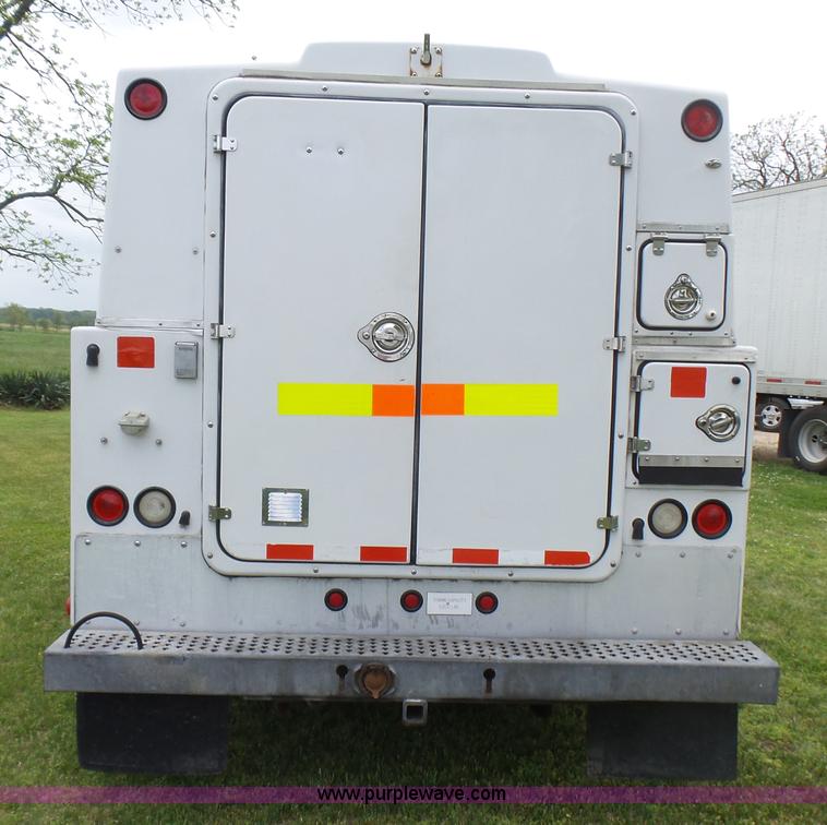 image for item L2001 2000 Ford F350 Super Duty service truck