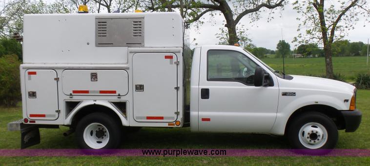 image for item L2001 2000 Ford F350 Super Duty service truck