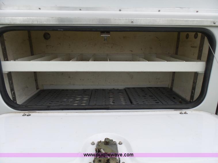 image for item L2001 2000 Ford F350 Super Duty service truck