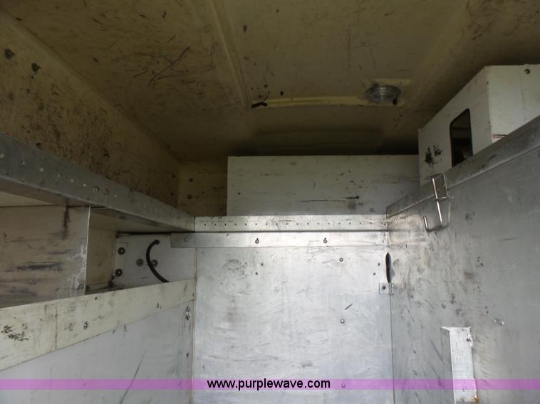 image for item L2001 2000 Ford F350 Super Duty service truck