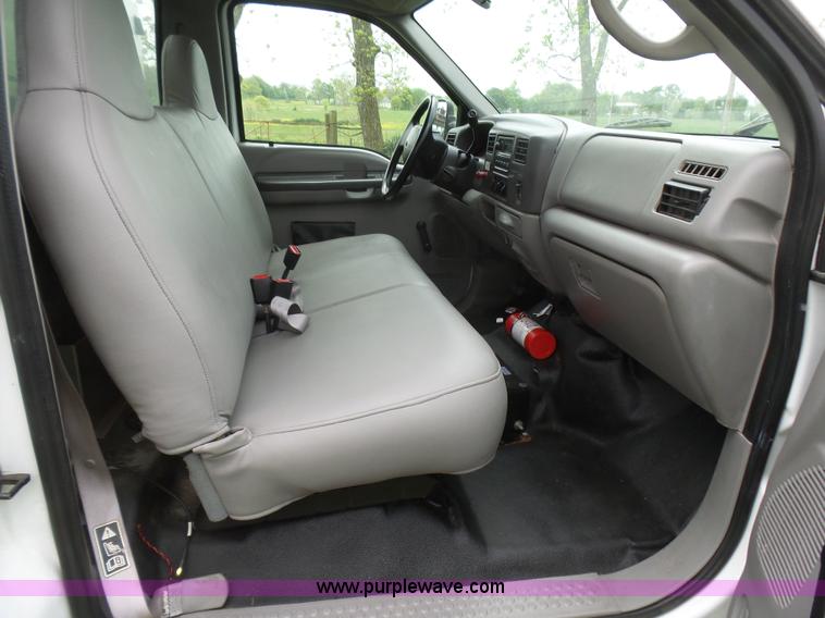 image for item L2001 2000 Ford F350 Super Duty service truck