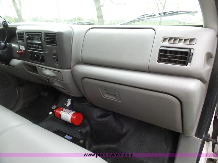 image for item L2001 2000 Ford F350 Super Duty service truck