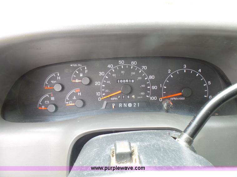 image for item L2001 2000 Ford F350 Super Duty service truck