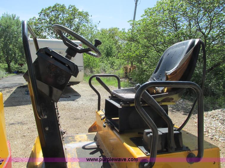 image for item L2003 Dynapac CC122 double drum roller