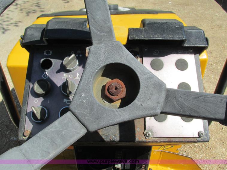 image for item L2003 Dynapac CC122 double drum roller