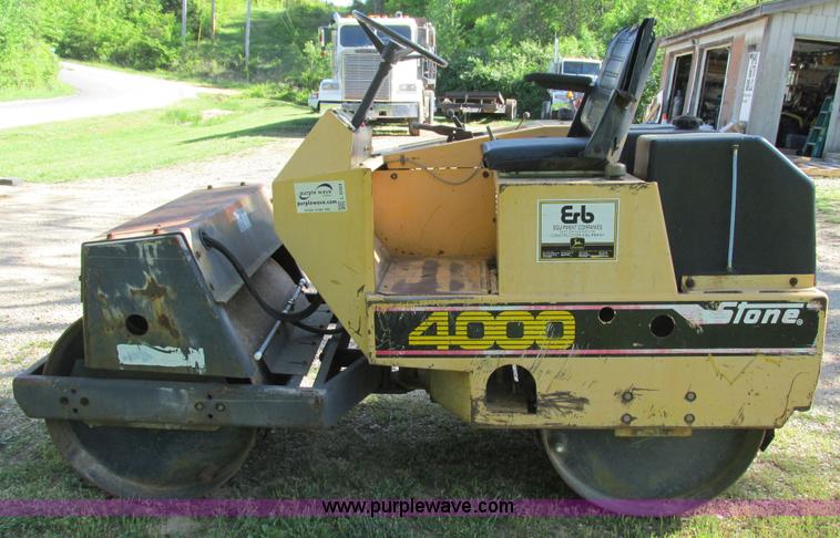 image for item L2004 Stone AVR4000 double drum roller