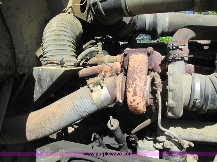 image for item L2005 1987 Freightliner FLC-64T dump truck