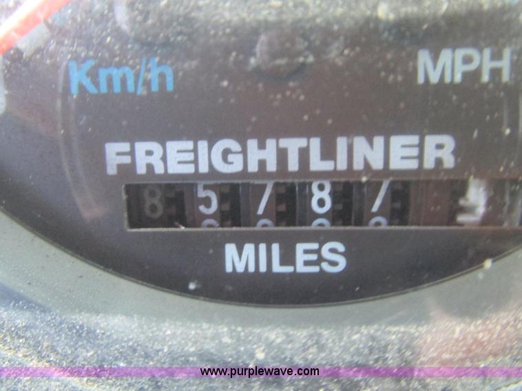 image for item L2005 1987 Freightliner FLC-64T dump truck