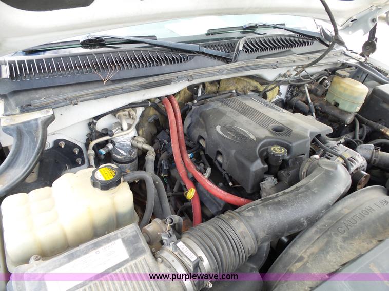 image for item L2008 2001 Chevrolet Silverado 2500HD pickup truck