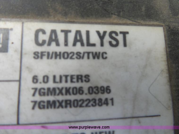 image for item L2008 2001 Chevrolet Silverado 2500HD pickup truck