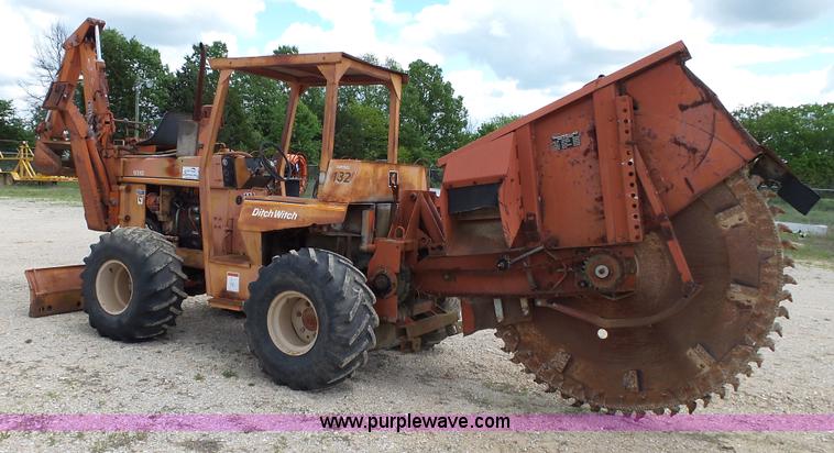 image for item L2013 Ditch Witch 6510DD rock saw