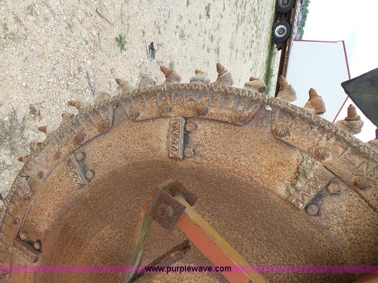 image for item L2013 Ditch Witch 6510DD rock saw