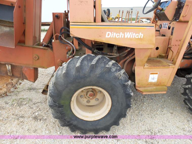 image for item L2013 Ditch Witch 6510DD rock saw