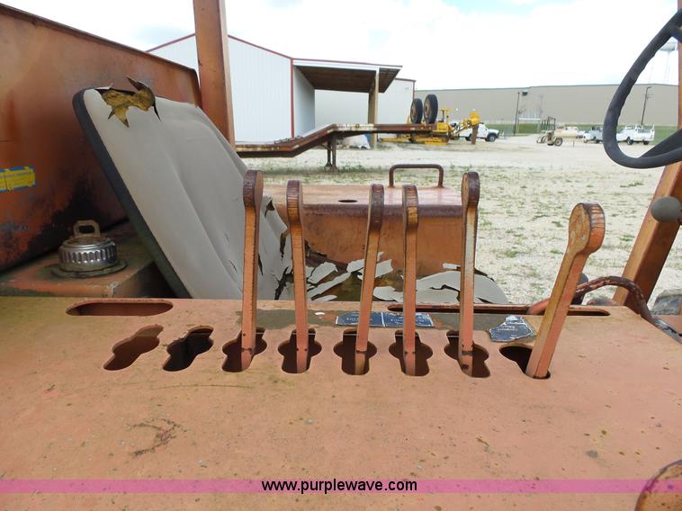 image for item L2013 Ditch Witch 6510DD rock saw