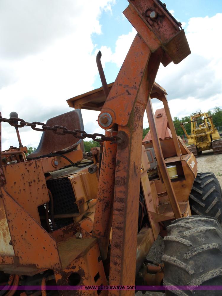 image for item L2013 Ditch Witch 6510DD rock saw