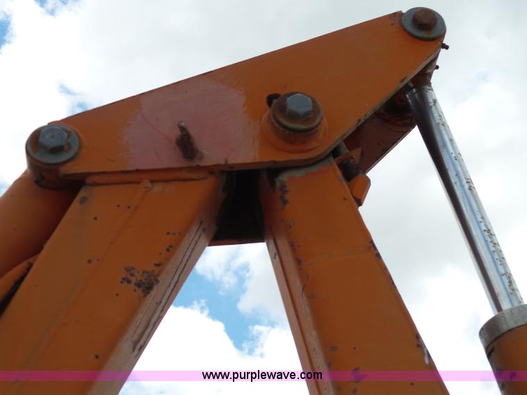 image for item L2013 Ditch Witch 6510DD rock saw