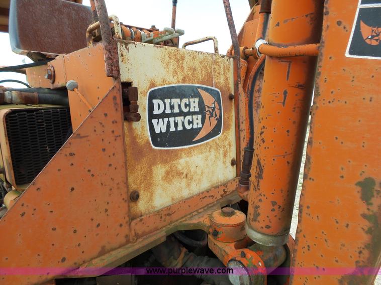 image for item L2013 Ditch Witch 6510DD rock saw