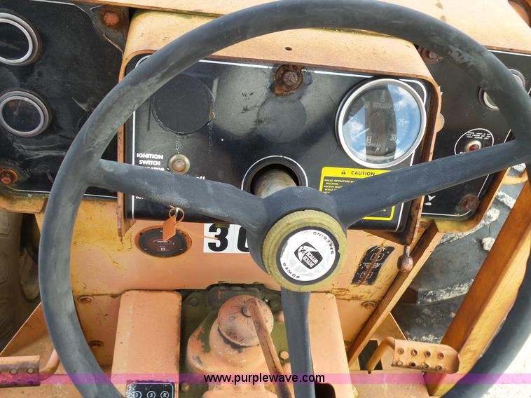 image for item L2013 Ditch Witch 6510DD rock saw