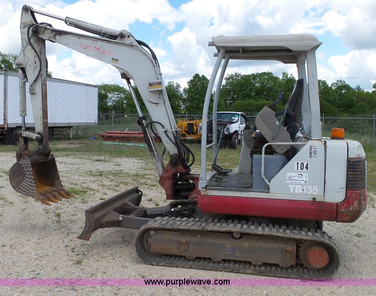 image for item L2015 2005 Takeuchi TB135 compact excavator