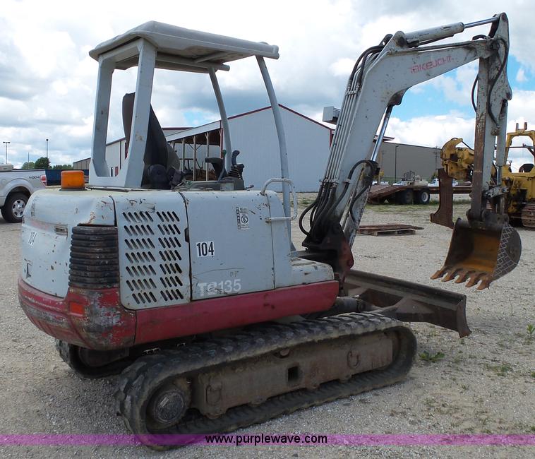 image for item L2015 2005 Takeuchi TB135 compact excavator