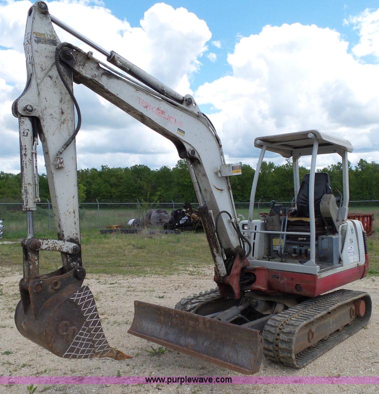 image for item L2015 2005 Takeuchi TB135 compact excavator