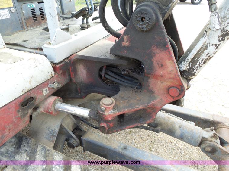 image for item L2015 2005 Takeuchi TB135 compact excavator