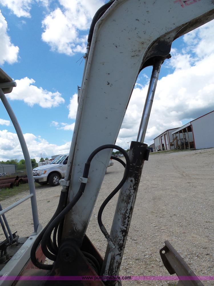 image for item L2015 2005 Takeuchi TB135 compact excavator