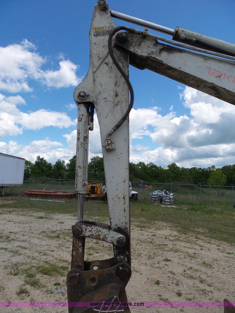 image for item L2015 2005 Takeuchi TB135 compact excavator