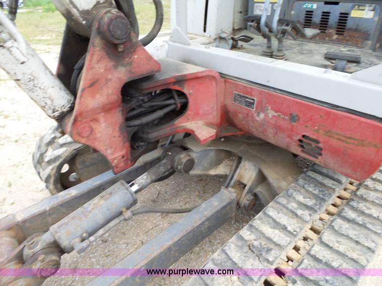 image for item L2015 2005 Takeuchi TB135 compact excavator