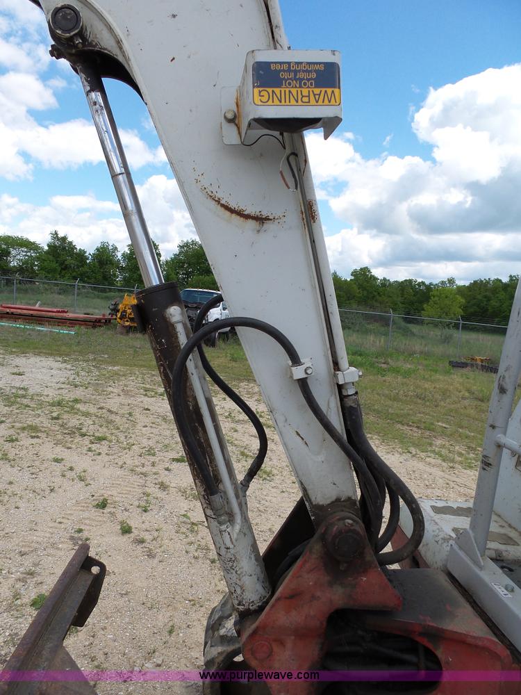 image for item L2015 2005 Takeuchi TB135 compact excavator