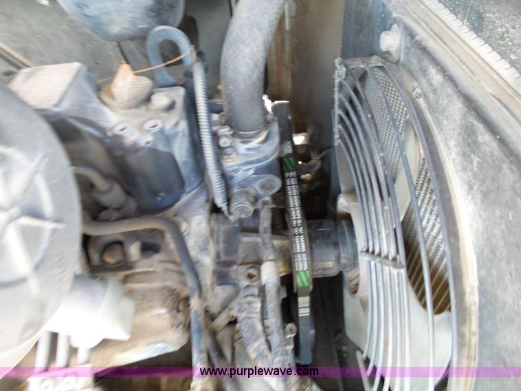 image for item L2015 2005 Takeuchi TB135 compact excavator