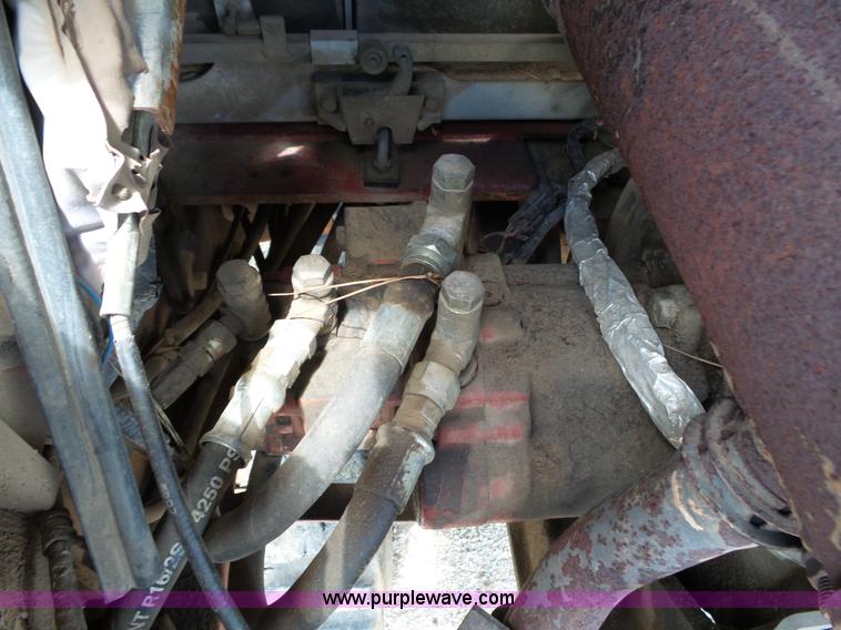 image for item L2015 2005 Takeuchi TB135 compact excavator