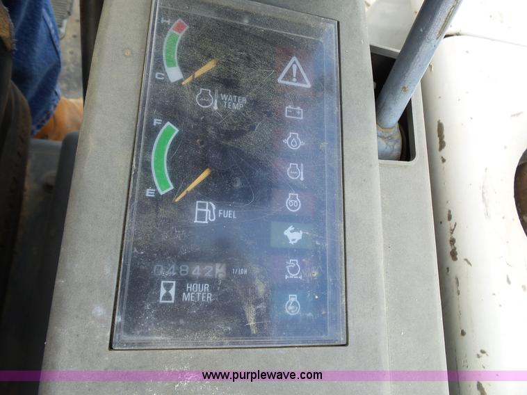 image for item L2015 2005 Takeuchi TB135 compact excavator