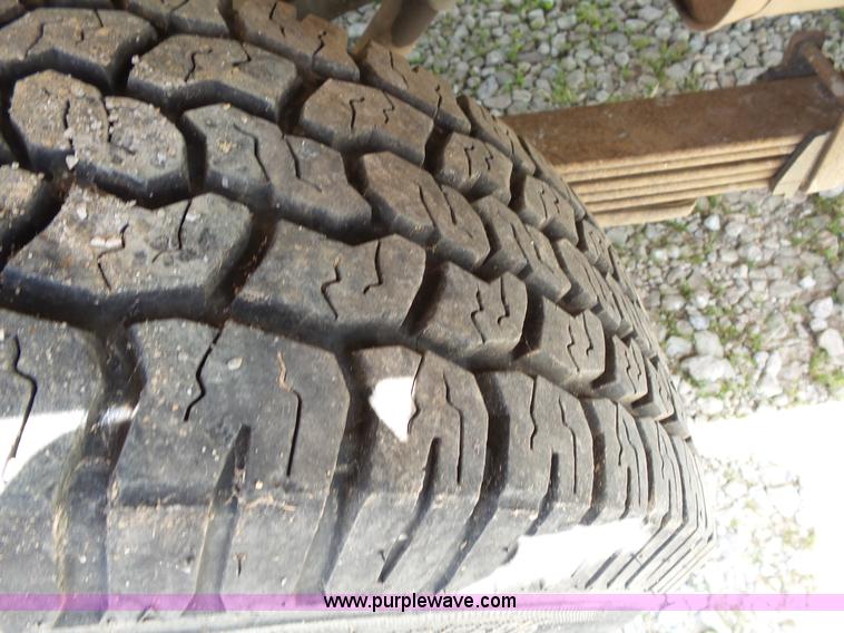 image for item L2017 2000 Chevrolet 2500 pickup truck