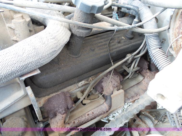 image for item L2017 2000 Chevrolet 2500 pickup truck